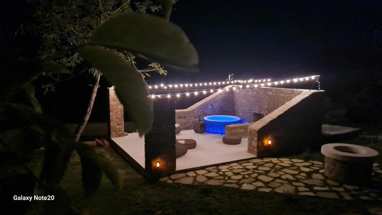 Апартаменты Hisa Kapis With Hot Tube Копер Экстерьер фото